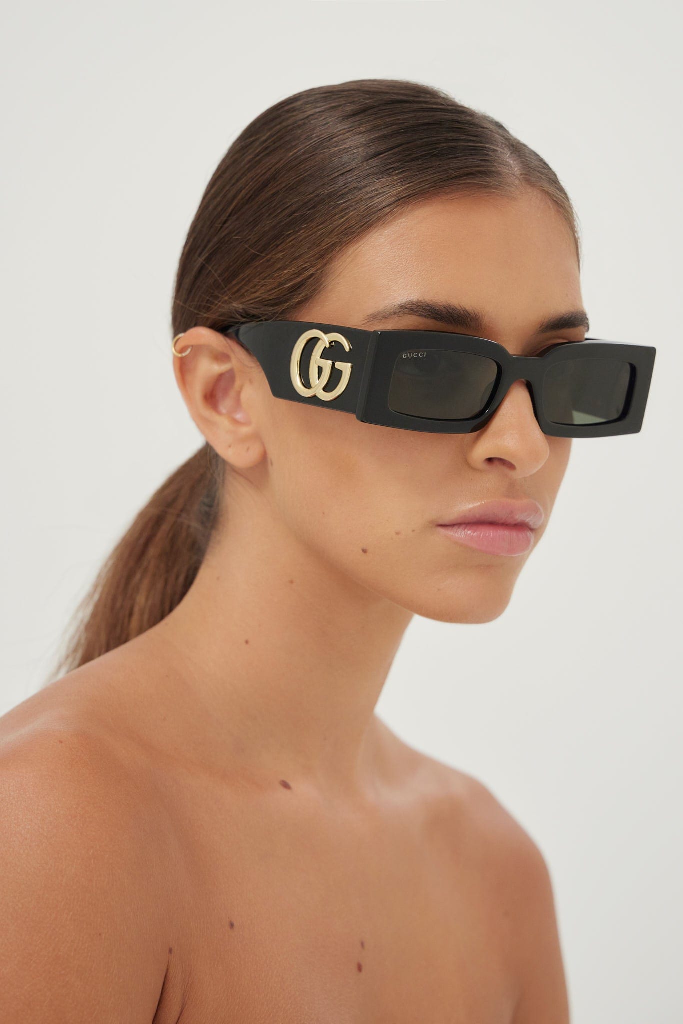 Gucci black rectangular sunglasses - Eyewear Club