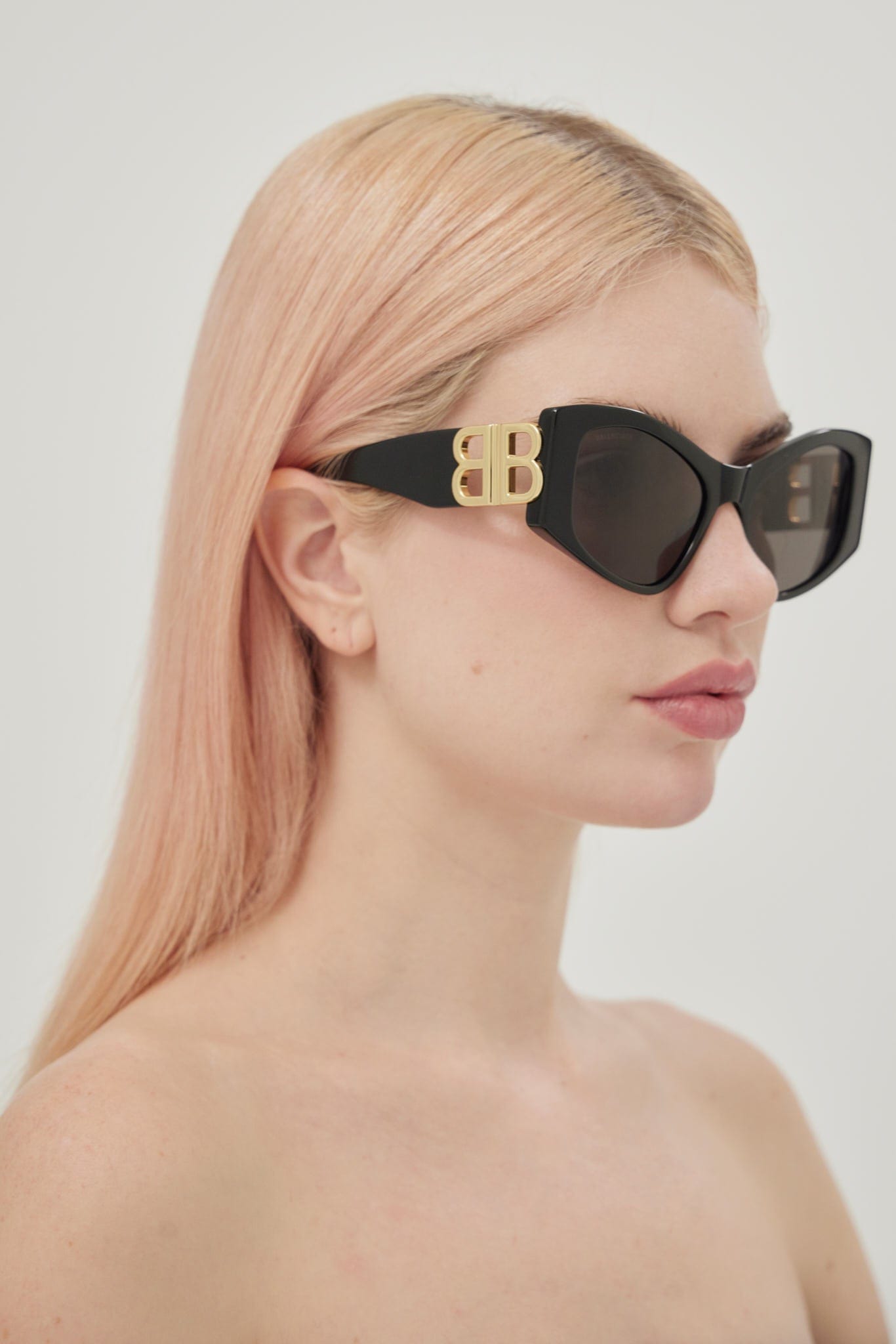Balenciaga Dynasty over black sunglasses featuring BB gold logo - Eyewear Club