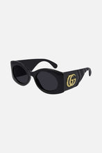 Load image into Gallery viewer, Gucci black oval sunglasses with matalasse temple

