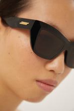 Load image into Gallery viewer, Bottega Veneta black cat eye geometrical sunglasses
