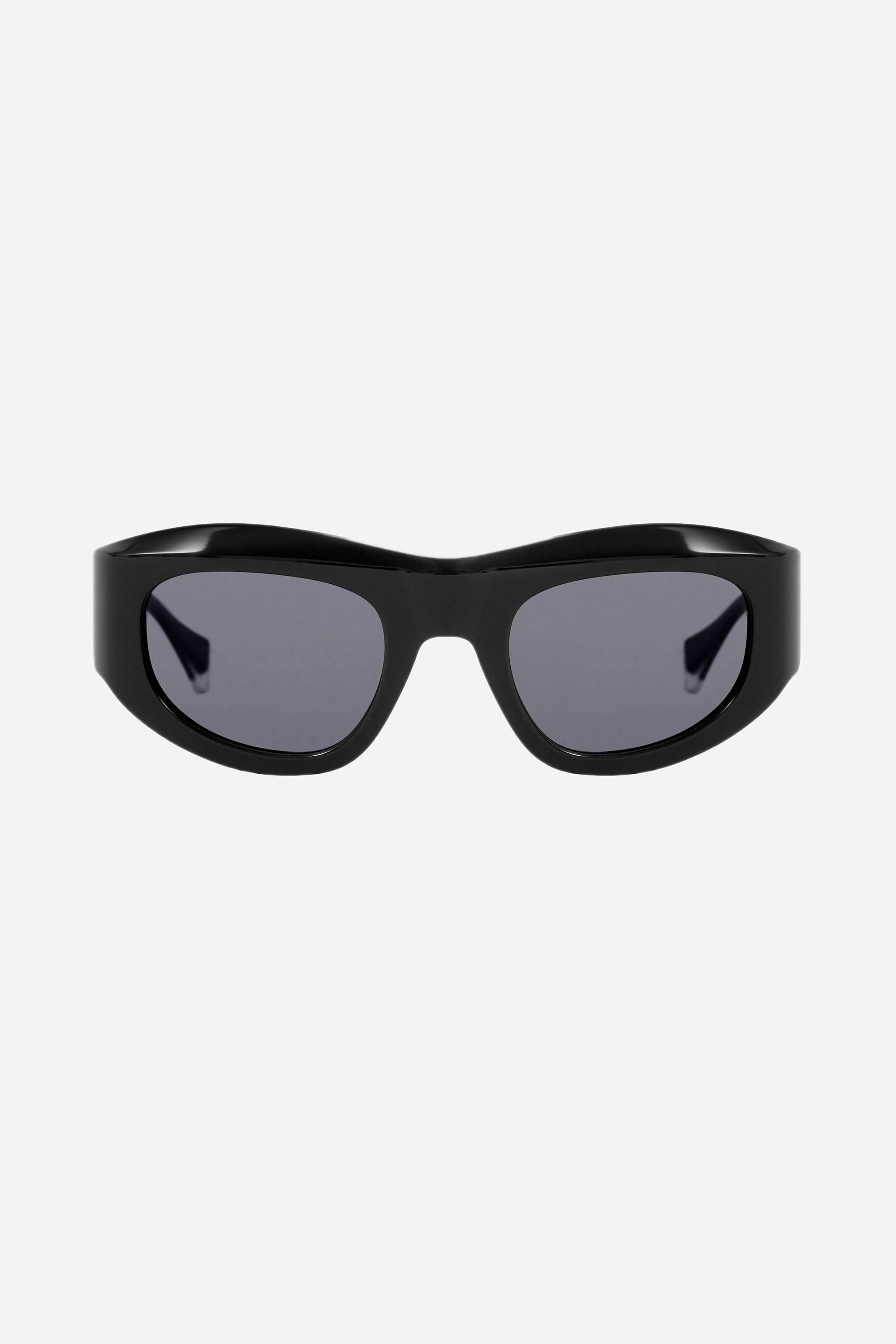 Gigi Studios wrap around black sunglasses - Eyewear Club