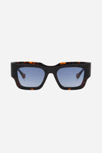 Load image into Gallery viewer, Gigi Studios havana squared bold sunglasses
