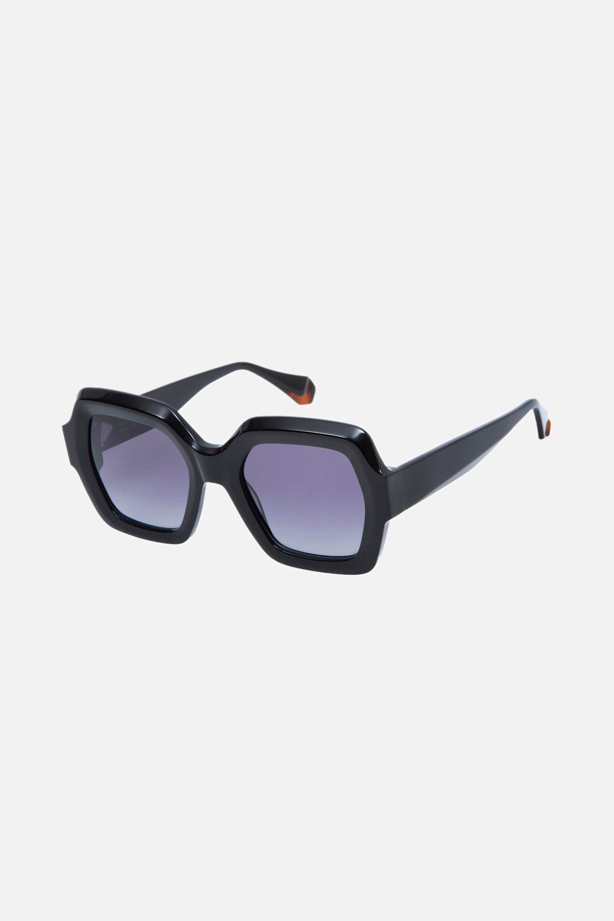 Gigi Studios hexagonal black sunglasses - Eyewear Club
