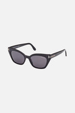 Load image into Gallery viewer, Tom Ford Juliette black sunglasses
