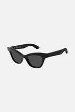 Load image into Gallery viewer, Alexander McQueen cat eye black femenine sunglasses - Eyewear Club
