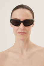 Load image into Gallery viewer, Balenciaga swift black wrap around sunglasses. Kim Kardashian and Justin Bieber sunglasses. BB0157s-001 - Eyewear Club
