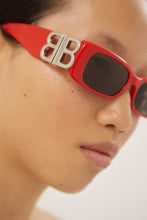 Load image into Gallery viewer, Balenciaga Dynasty red sunglasses featuring BB logo - Eyewear Club
