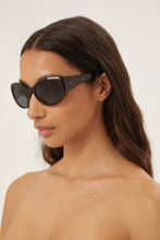 Load image into Gallery viewer, Balenciaga havana oval sunglasses - Eyewear Club
