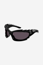 Load image into Gallery viewer, Balenciaga Spike rectangle sunglasses in black - Eyewear Club
