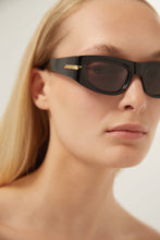 Load image into Gallery viewer, Bottega Veneta black rectangular sunglasses - Eyewear Club
