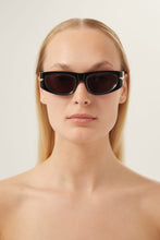 Load image into Gallery viewer, Bottega Veneta black rectangular sunglasses - Eyewear Club
