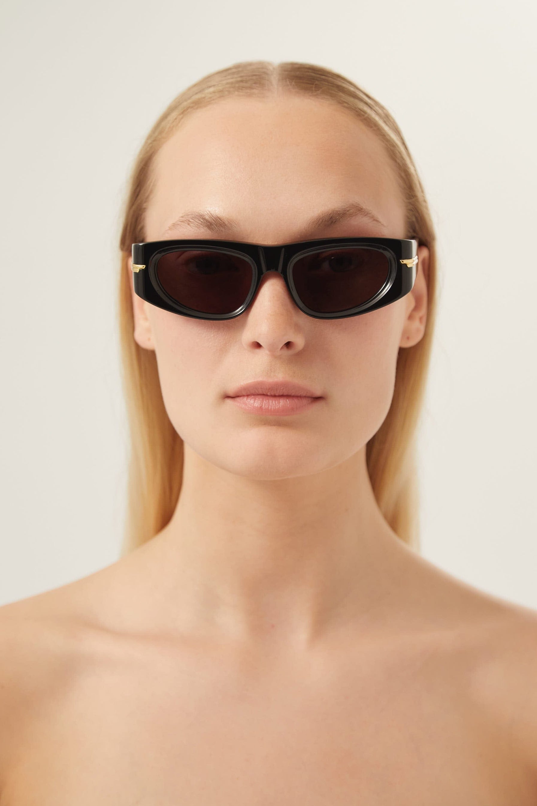 Bottega Veneta black rectangular sunglasses - Eyewear Club