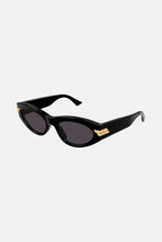 Load image into Gallery viewer, Bottega Veneta oval black sunglasses - Eyewear Club
