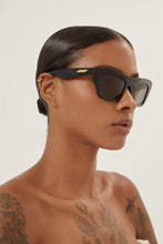 Load image into Gallery viewer, Bottega Veneta squared cat eye black sunglasses - Eyewear Club
