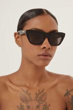 Load image into Gallery viewer, Bottega Veneta squared cat eye black sunglasses - Eyewear Club
