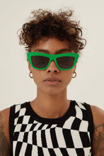 Load image into Gallery viewer, Bottega Veneta squared cat eye green sunglasses - Eyewear Club
