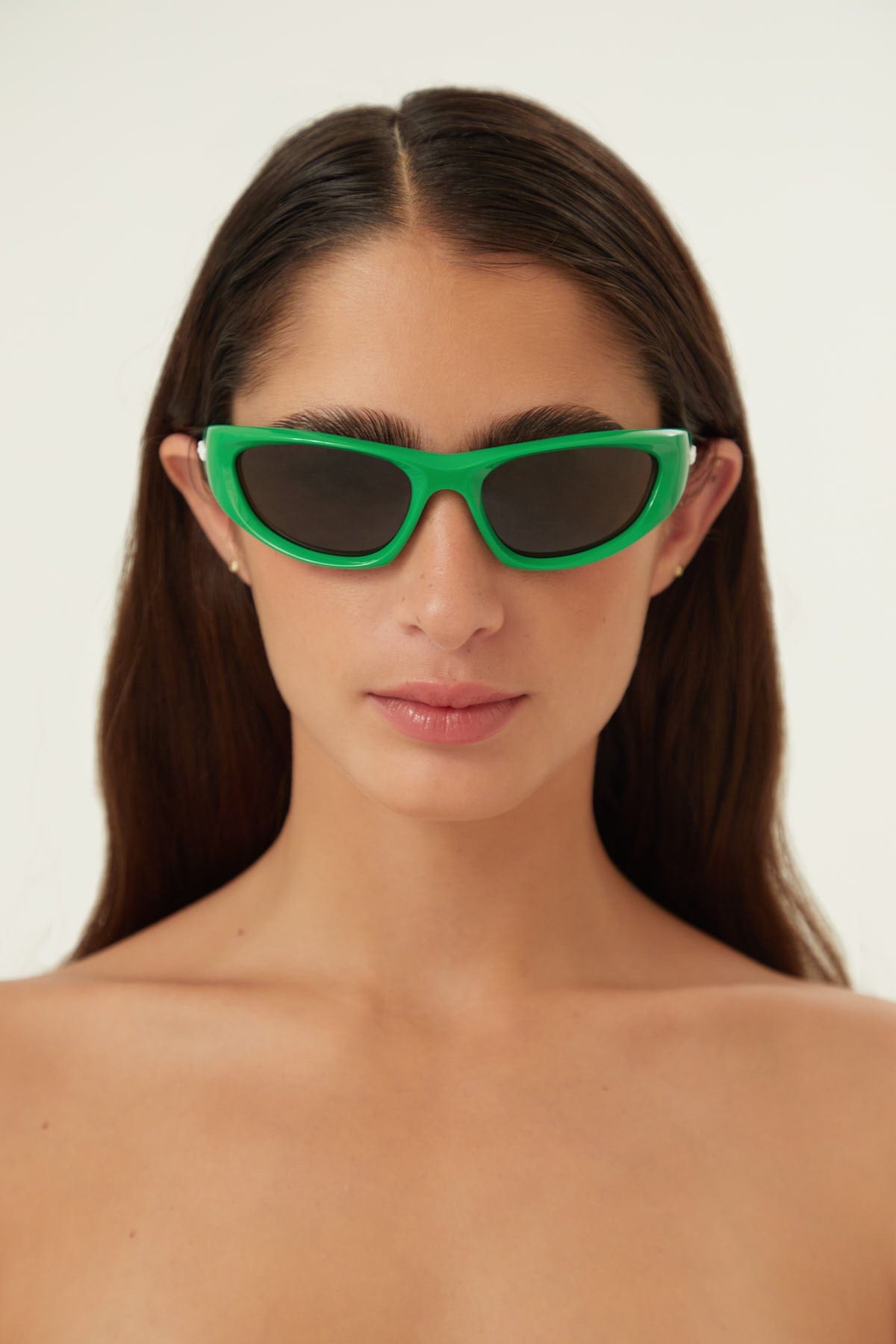 Bottega Veneta wrap around green sunglasses - Eyewear Club