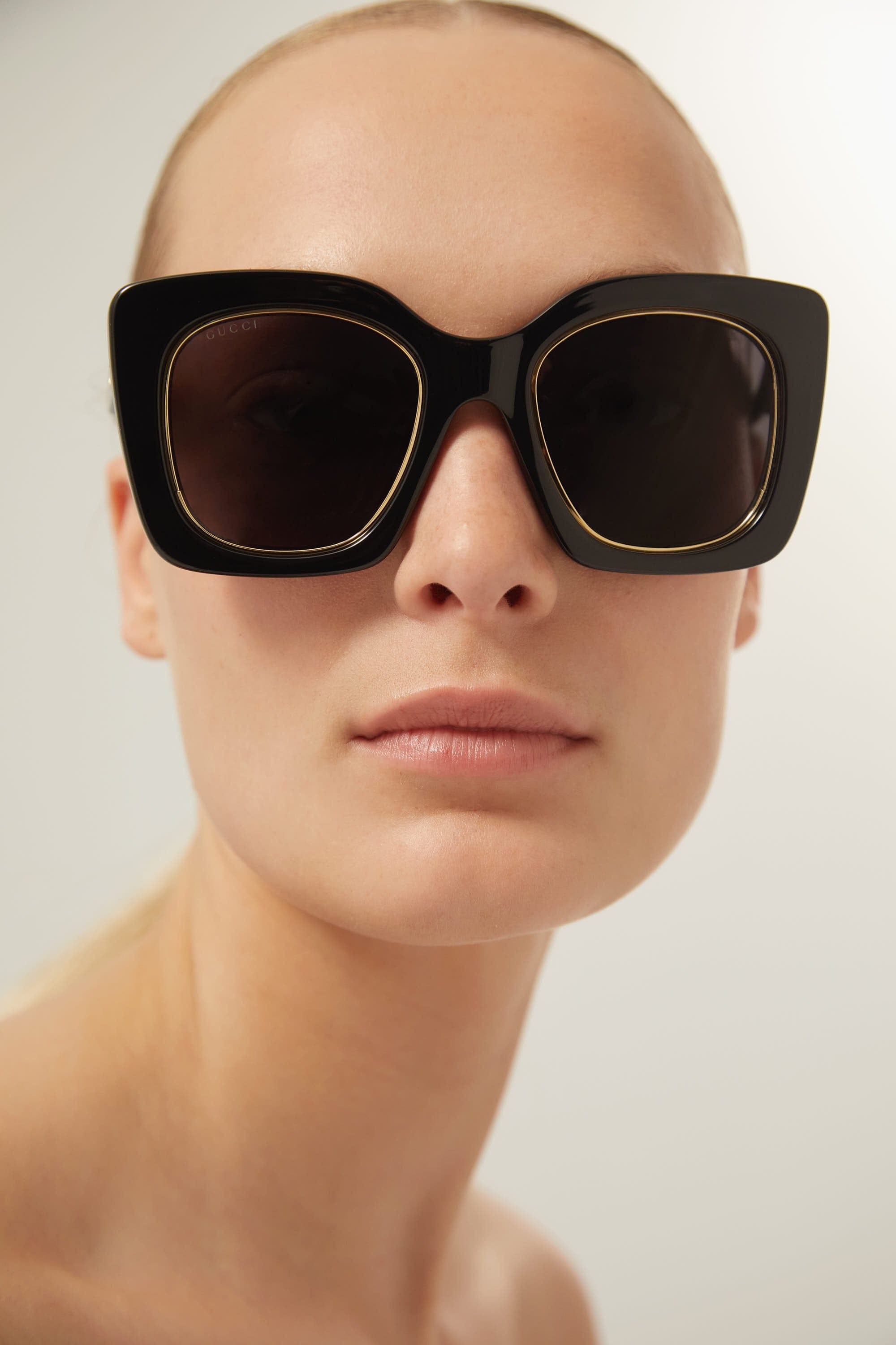 Gucci cat-eye black sunglasses - Eyewear Club
