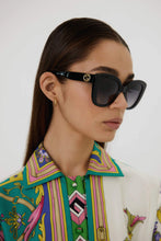 Load image into Gallery viewer, Gucci femenine Cat-eye sunglasses
