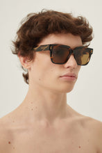 Load image into Gallery viewer, Gucci havana squared sunglasses - Eyewear Club
