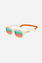 Load image into Gallery viewer, Gucci ivory sporty sunglasses - Eyewear Club
