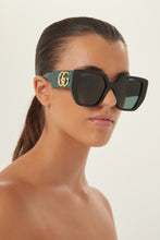 Load image into Gallery viewer, Gucci oversized black and green sunglasses with maxi logo - Eyewear Club

