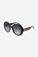 Load image into Gallery viewer, Gucci oversized sunglasses with web temple - Eyewear Club
