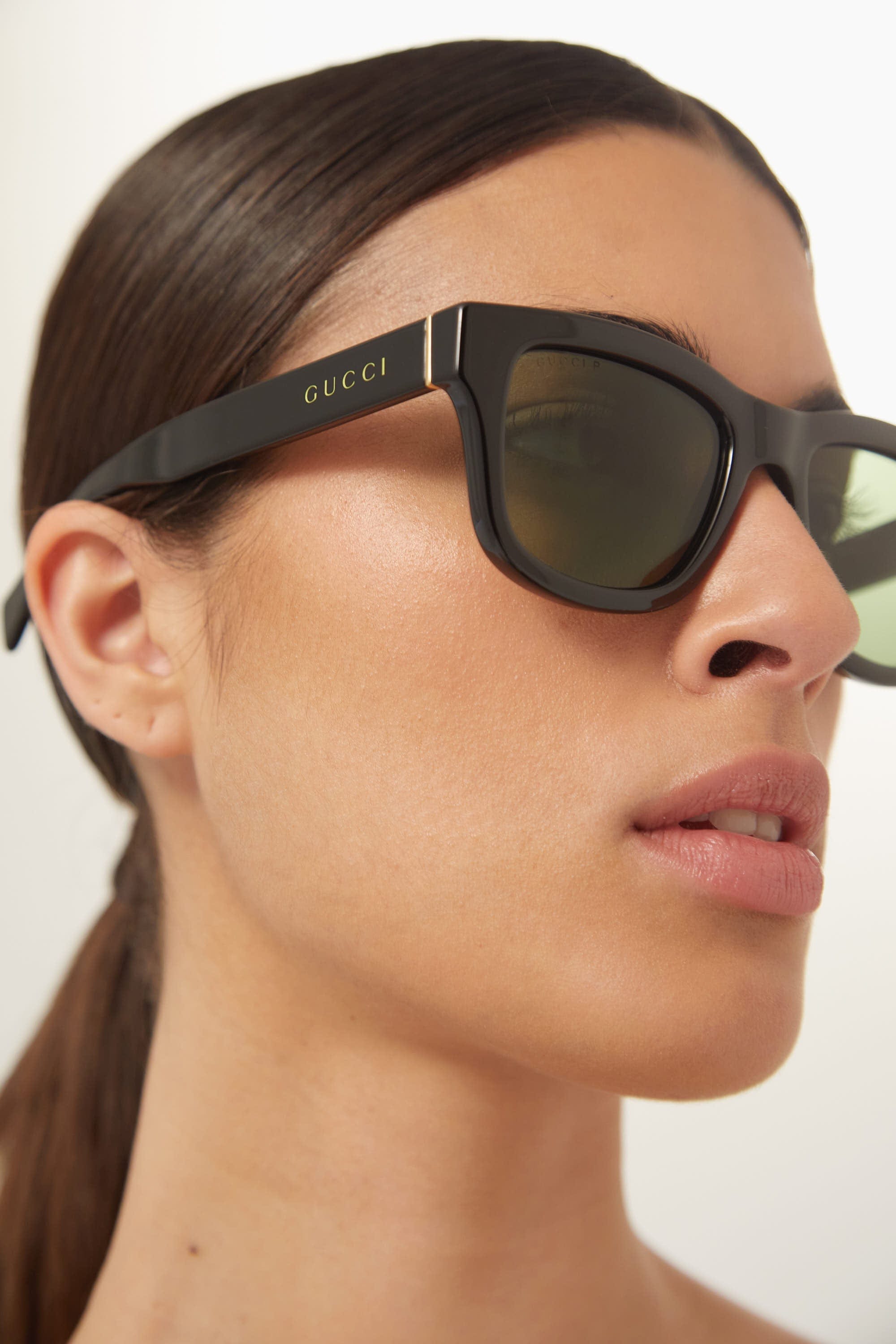 Gucci soft squared black and green sunglasses - Eyewear Club