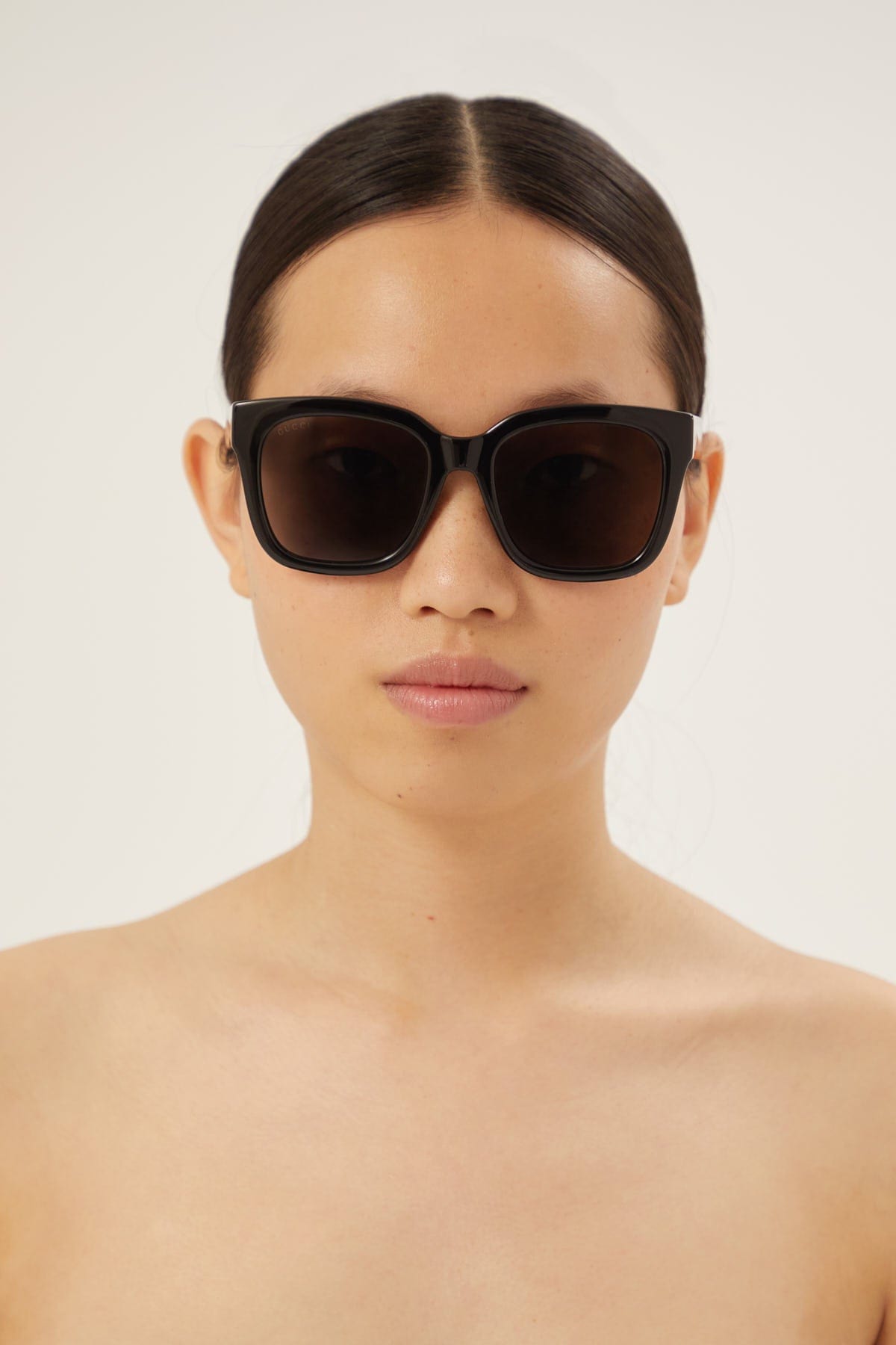 Gucci squared black acetate sunglasses - Eyewear Club