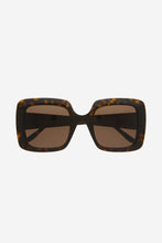 Load image into Gallery viewer, Gucci squared havana acetate sunglasses - Eyewear Club
