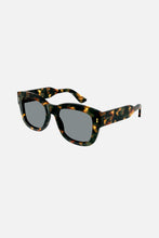 Load image into Gallery viewer, Gucci squared sustainable havana sunglasses - Eyewear Club

