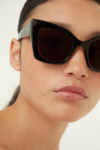 Load image into Gallery viewer, Saint Laurent cat eye bold black sunglasses - Eyewear Club
