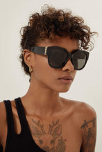 Load image into Gallery viewer, Saint Laurent SL M95 oversized black cat eye sunglasses
