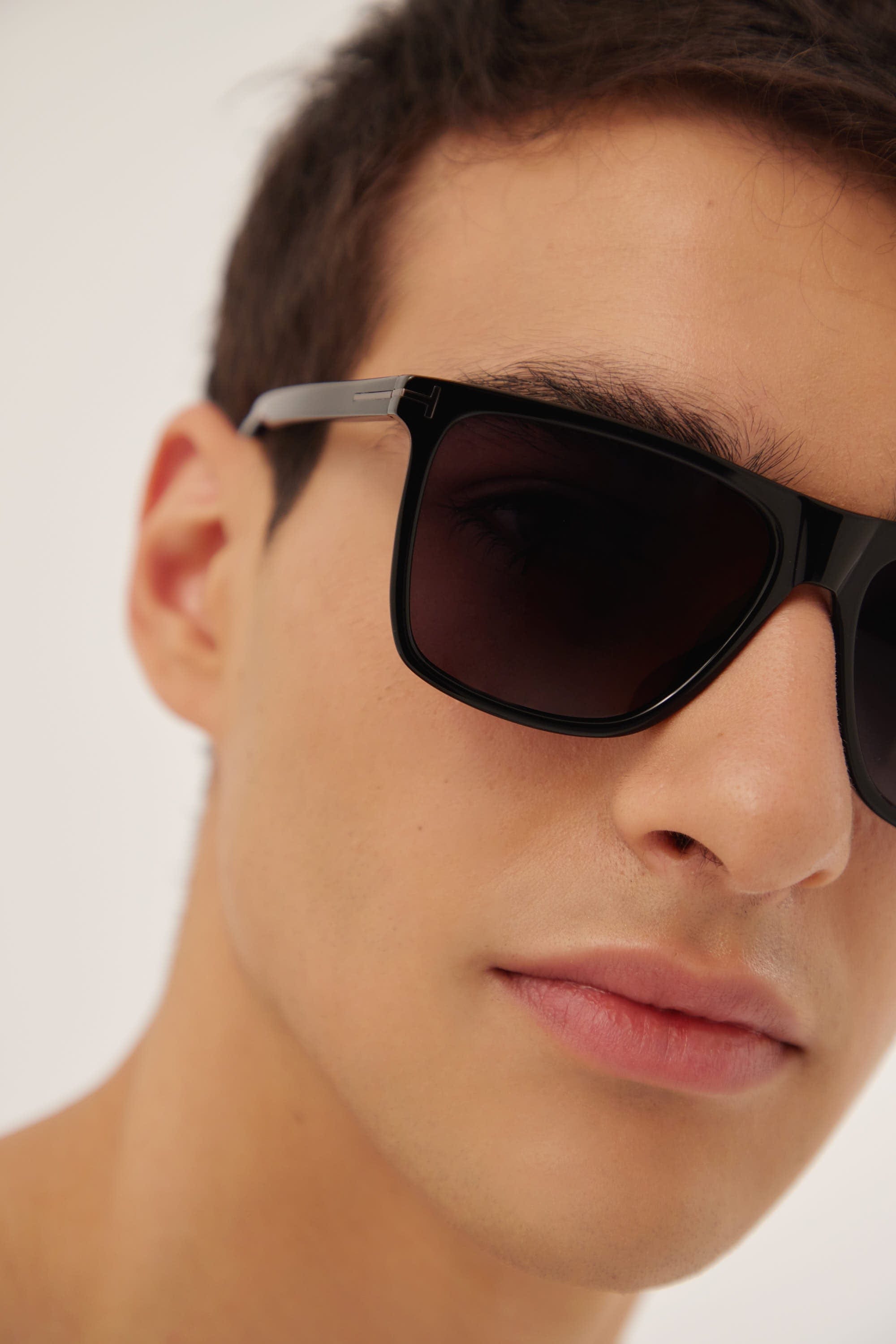 Tom Ford black sunglasses - Eyewear Club