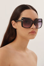 Load image into Gallery viewer, Tom Ford Butterfly black sunglasses - Eyewear Club
