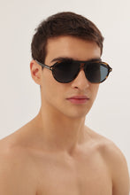 Load image into Gallery viewer, Tom Ford pilot havana sunglasses - Eyewear Club
