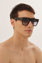 Load image into Gallery viewer, Tom Ford Renee black squared sunglasses - Eyewear Club
