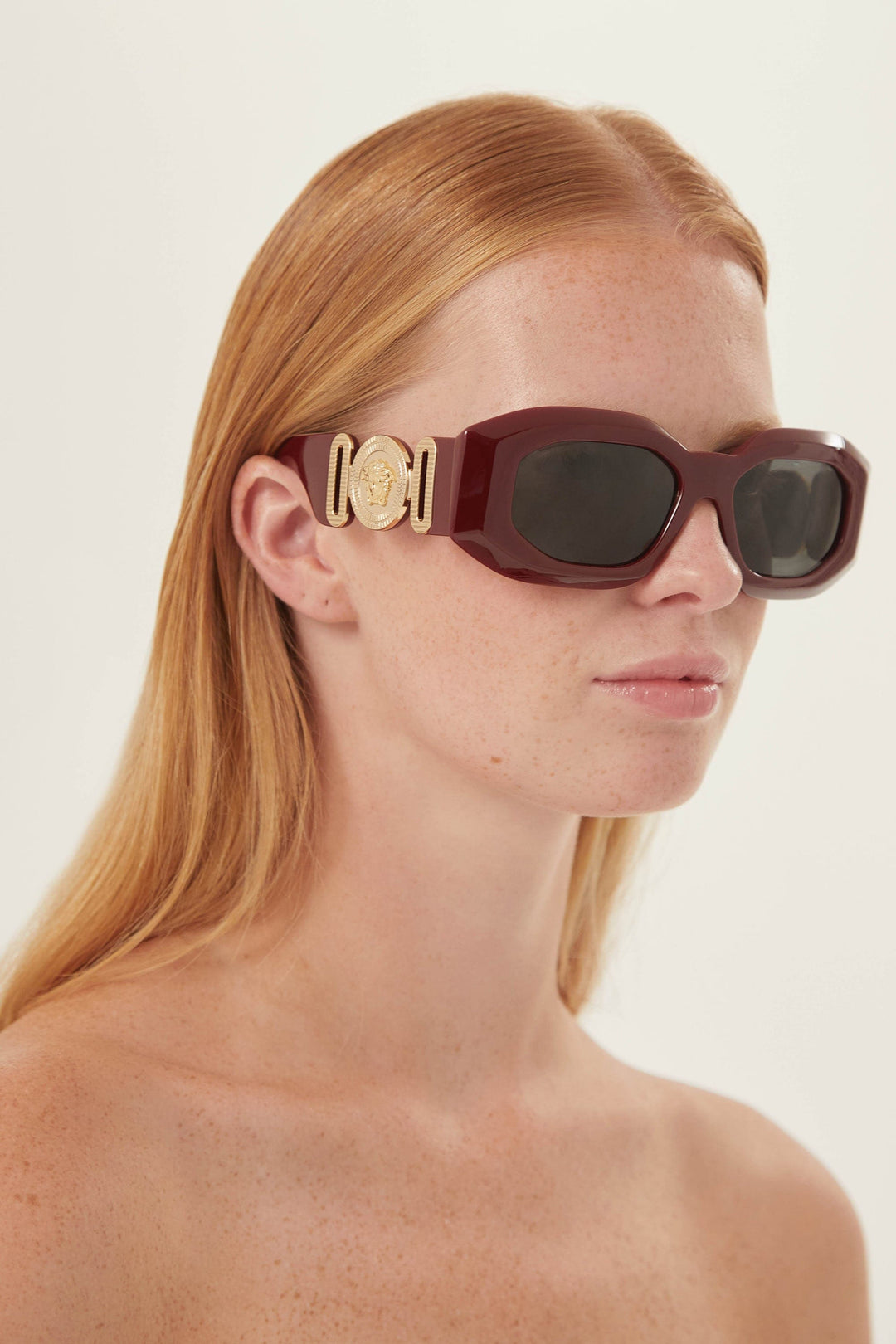 Versace biggie bold sunglasses in burgundy with iconic jellyfish - Eyewear Club
