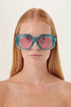 Load image into Gallery viewer, Versace biggie oversized sunglasses in blue with iconic jellyfish - Eyewear Club
