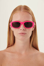 Load image into Gallery viewer, Versace biggie sunglasses in pink with iconic jellyfish - Eyewear Club
